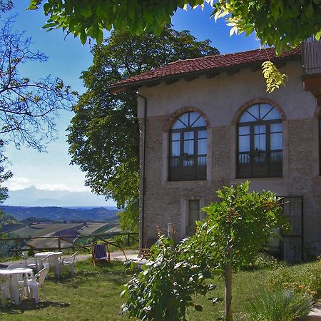 Bed and Breakfast Casa Branzele Trezzo Tinella Exterior foto