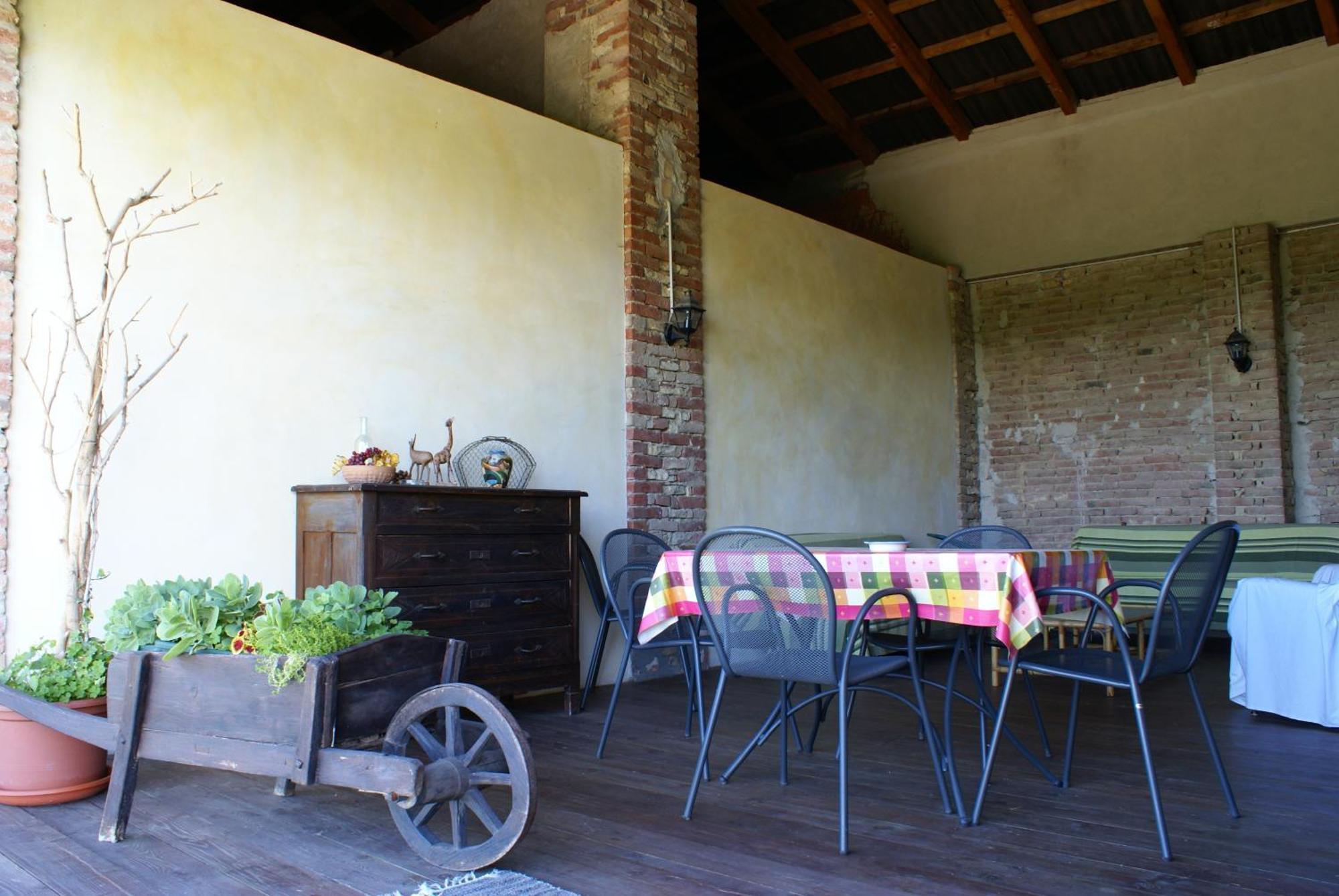 Bed and Breakfast Casa Branzele Trezzo Tinella Exterior foto