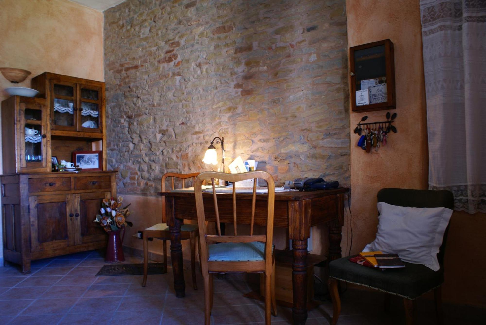 Bed and Breakfast Casa Branzele Trezzo Tinella Exterior foto